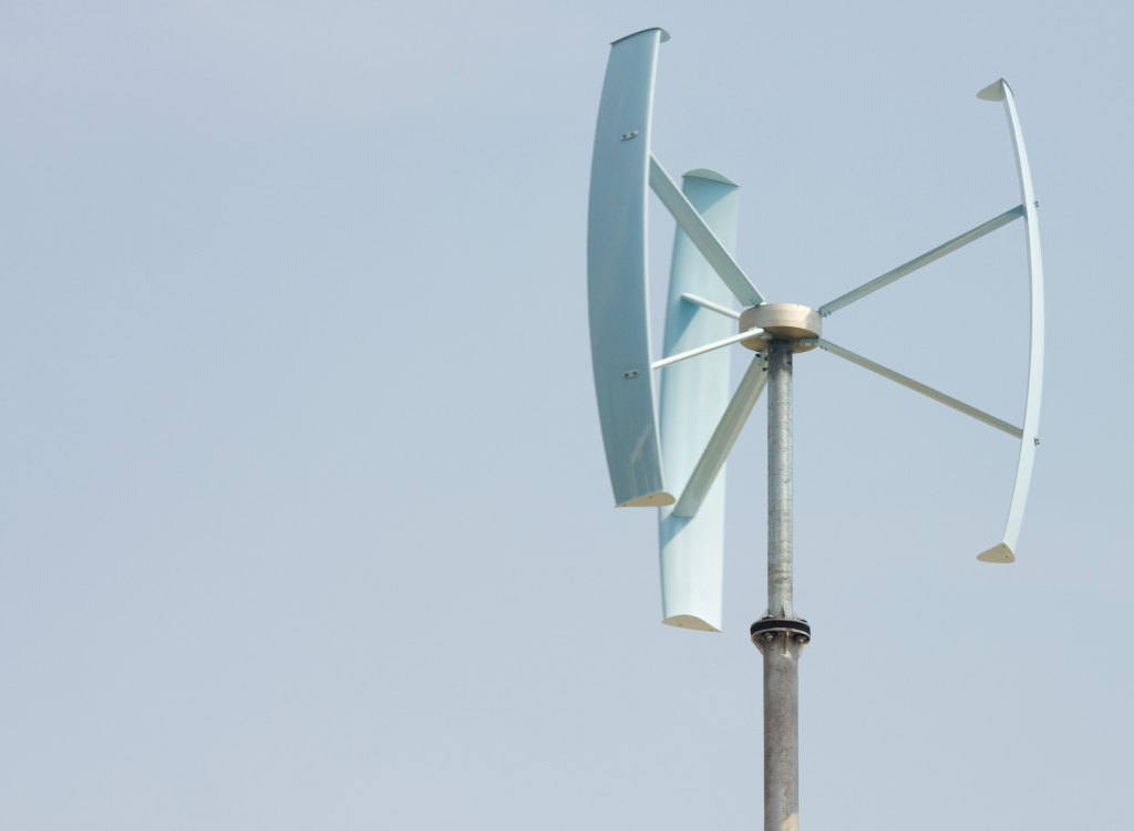 Aerogeneratore verticale di piccola potenza, progettato per l’installazione in spazi ridotti